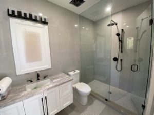 Guest room walk in shower