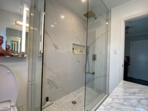 Guest room walk in shower
