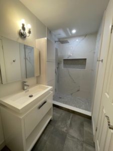 Guest room walk in shower